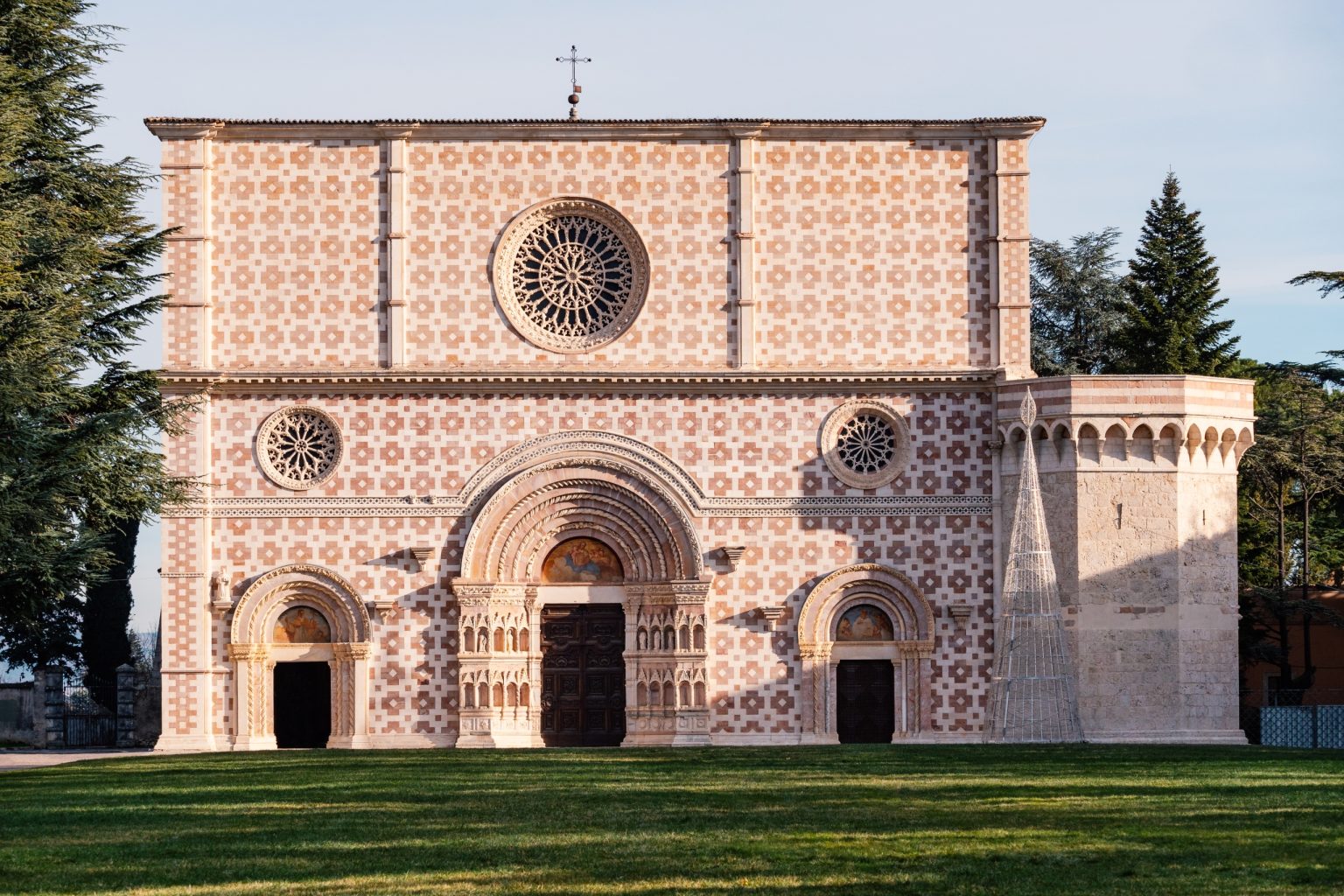 basilica collemaggio l'aquila