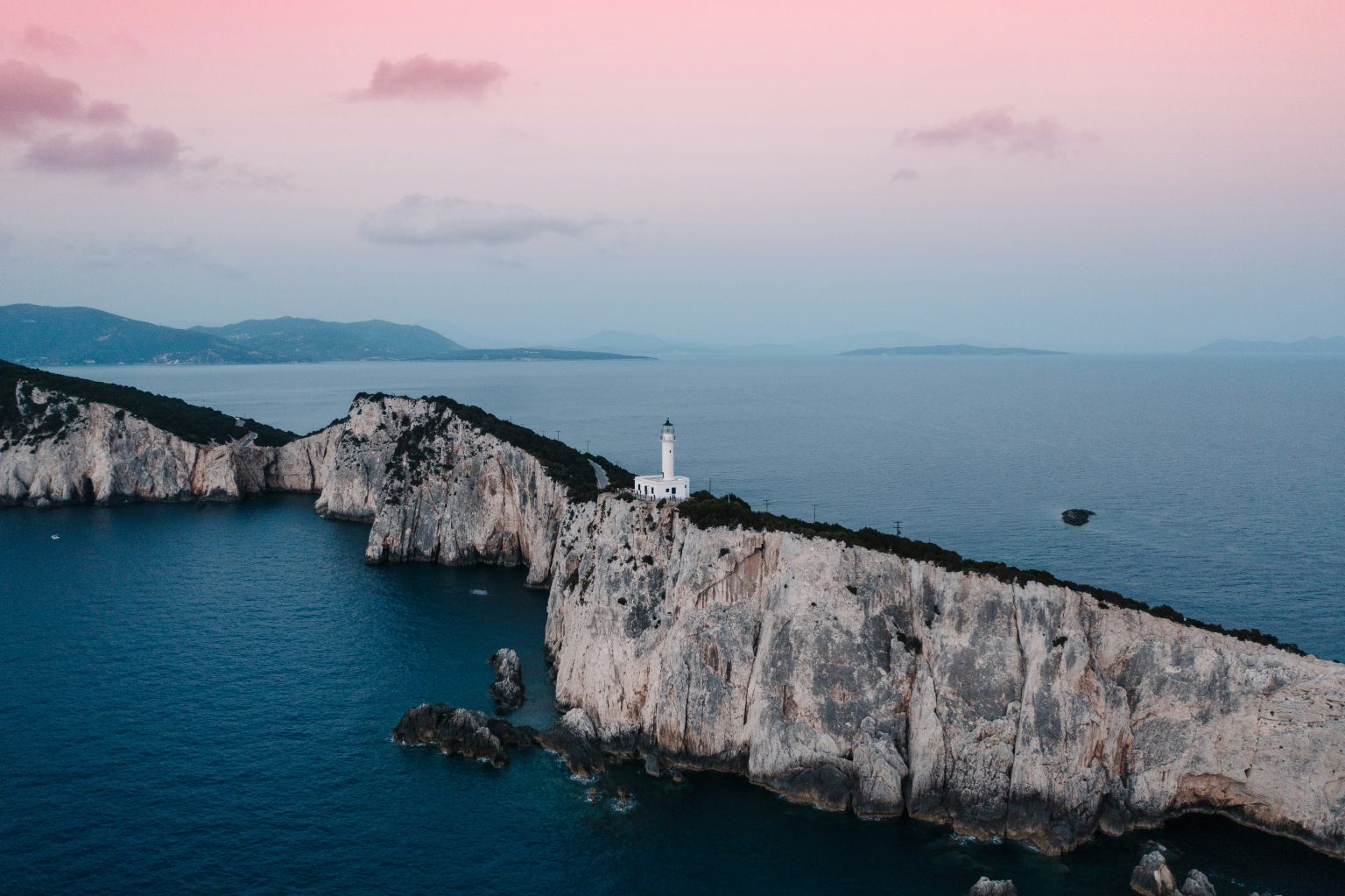 Lefkada faro al tramonto