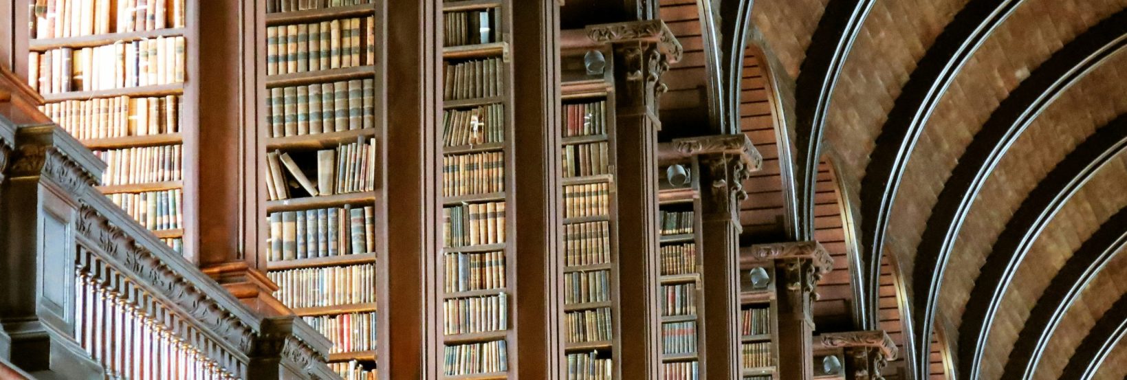 Trinity College Dublino biblioteca antica
